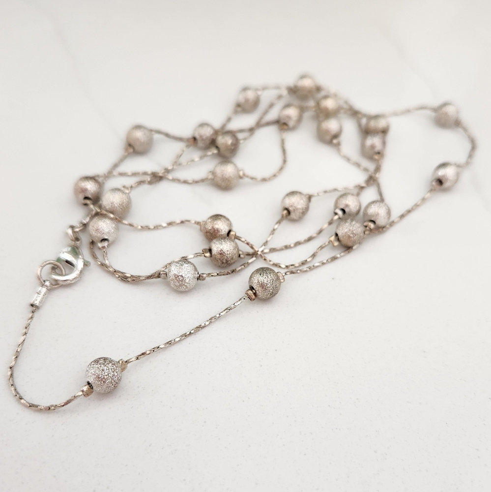 Unique Silver Toned Beaded Necklace